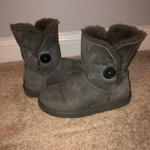 UGG Bailey Button boots